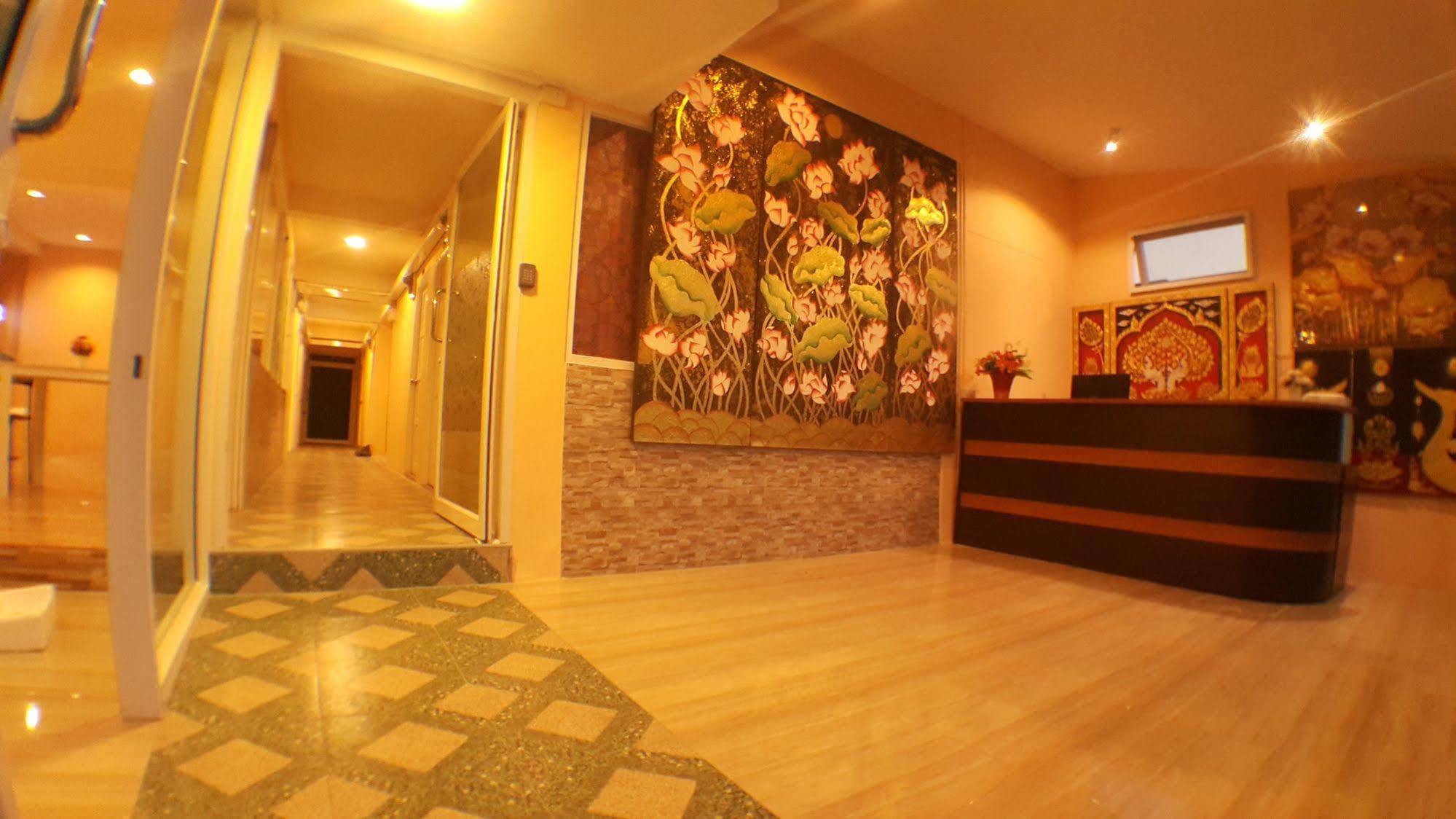 Suansin Art Garden Aparthotel Ban Lat Krachaeng Екстериор снимка
