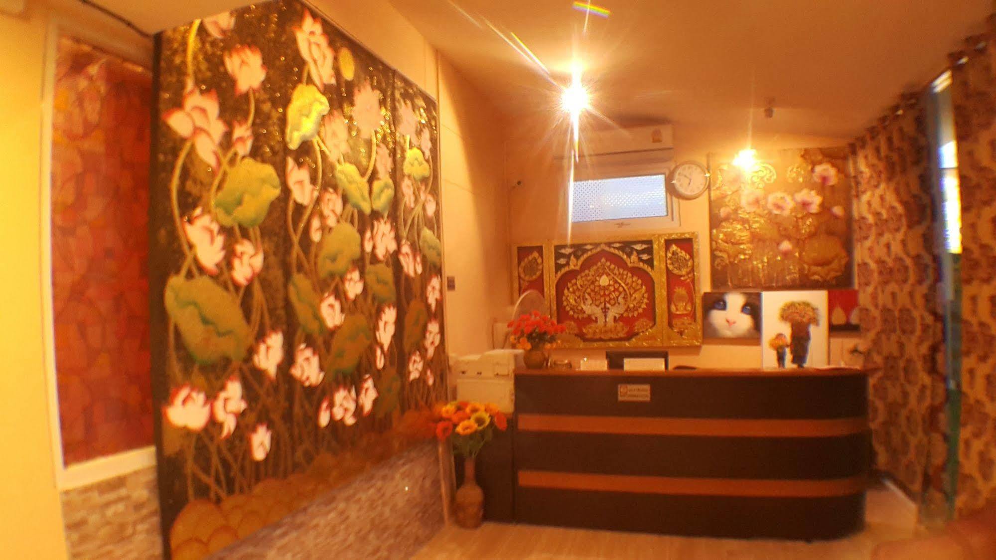 Suansin Art Garden Aparthotel Ban Lat Krachaeng Екстериор снимка