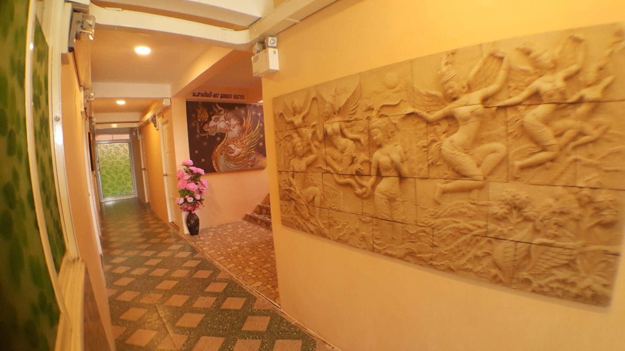 Suansin Art Garden Aparthotel Ban Lat Krachaeng Екстериор снимка